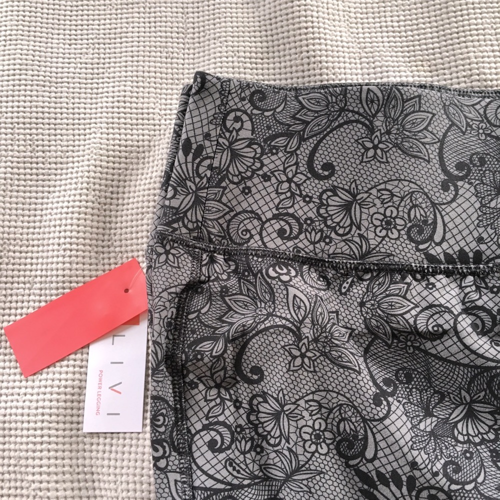 bnwt livi active leggings size 18/20